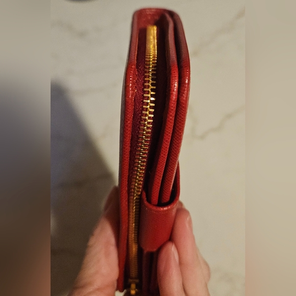 EUC PRADA WALLET - Picture 2 of 16